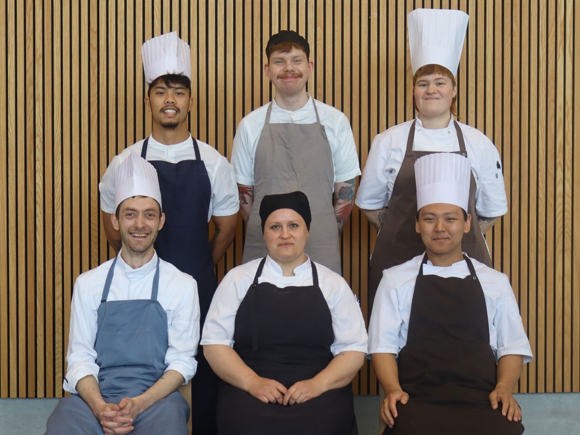 Tillykke til de nye gastronomer/kokke på HANSENBERG. Juni 2026
