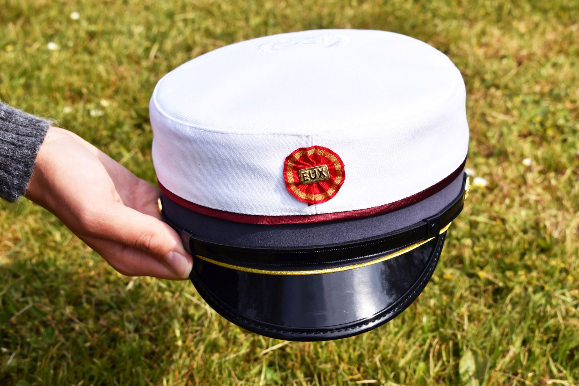 Sådan ser en EUX-studenterhue ud, den har du lov at sætte på hovedet, når du vælger en erhvervsuddannelse med EUX.