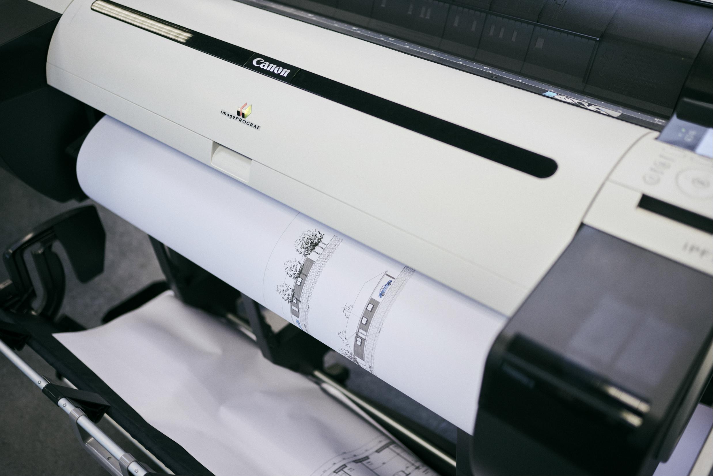 Storformatprinteren på Hansenbergs uddannelse for tekniske designere.