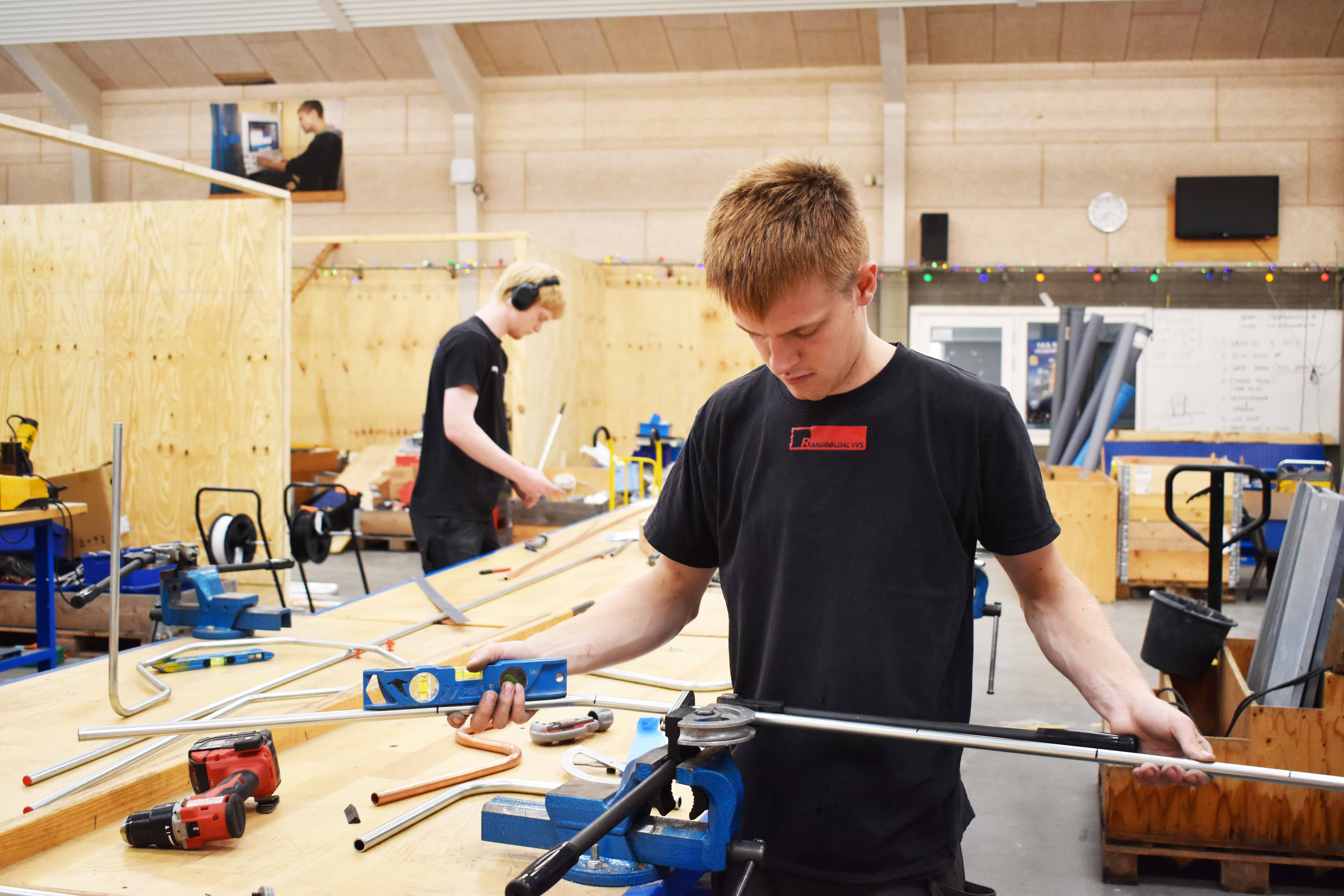 Jeppe Raun deltog ved Skolemesterskabet for VVS-energispecialistlærlinge.