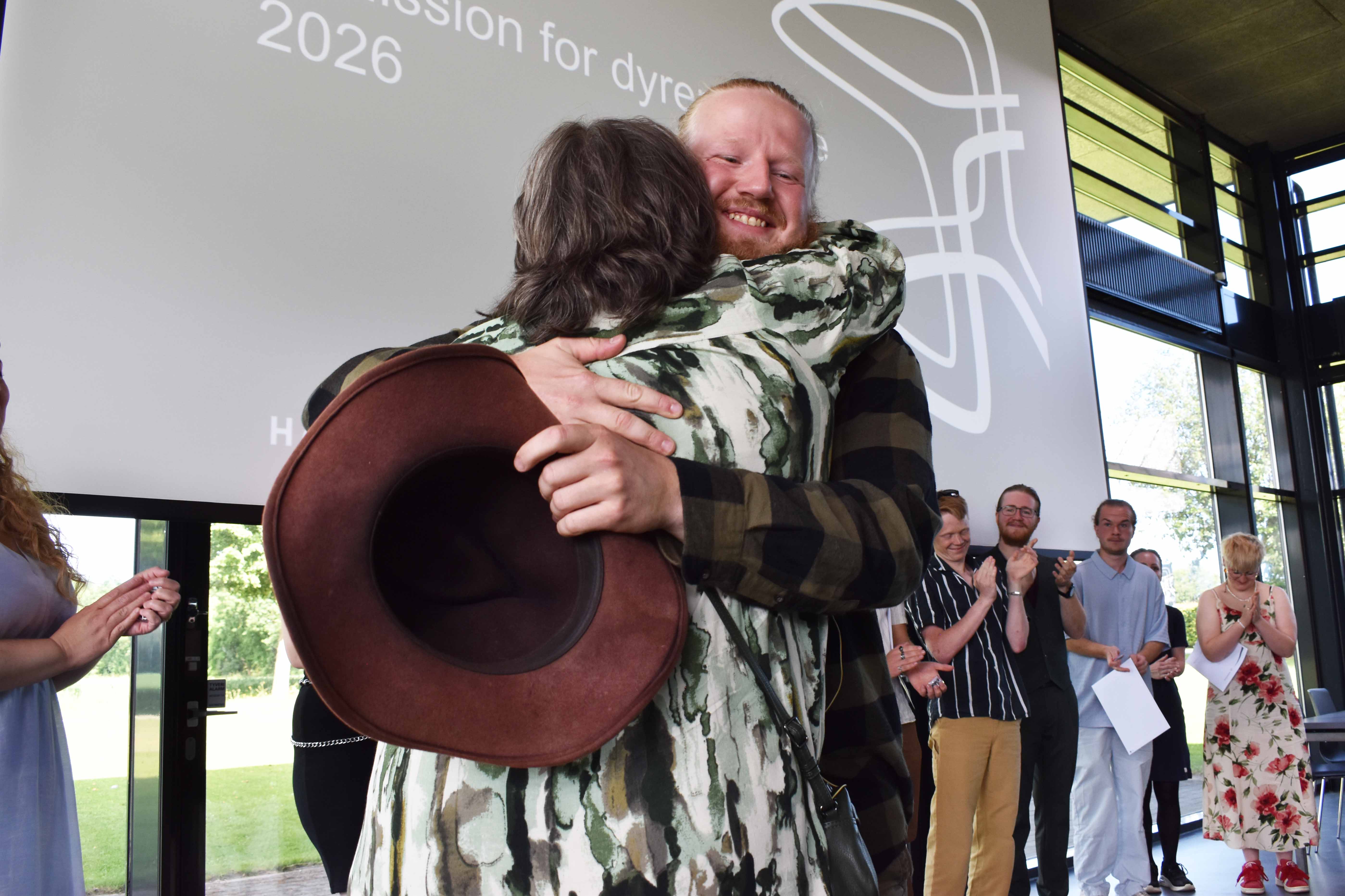 Der blev uddelt krammere ved dimissionen for dyrepasserne.