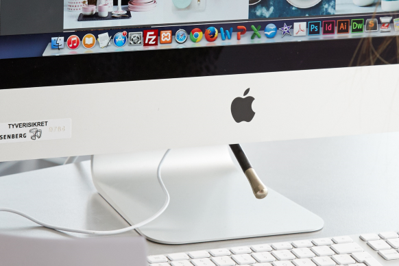 På Grafiske Design SommerCamp for elever i 5.-10. klasse, får de lov at bruge skolens iMacs.