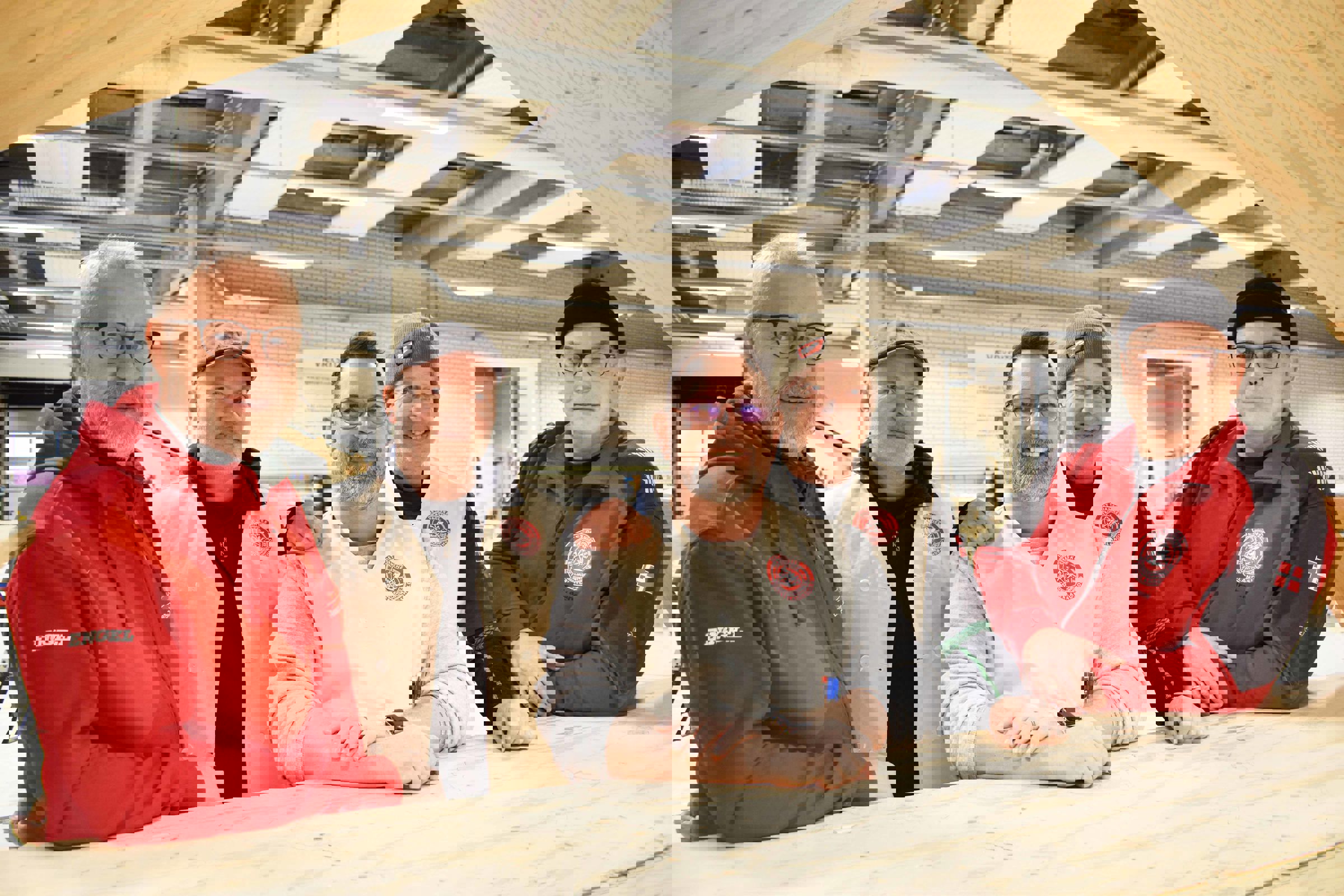 Tømrerlandsholdets trænere: Michael Thage (CELF), Tomas Plank (U/NORD), Jesper Jensen (Tradium), Anders Lynge (Herningsholm) og Valde Feddersen (HANSENBERG).