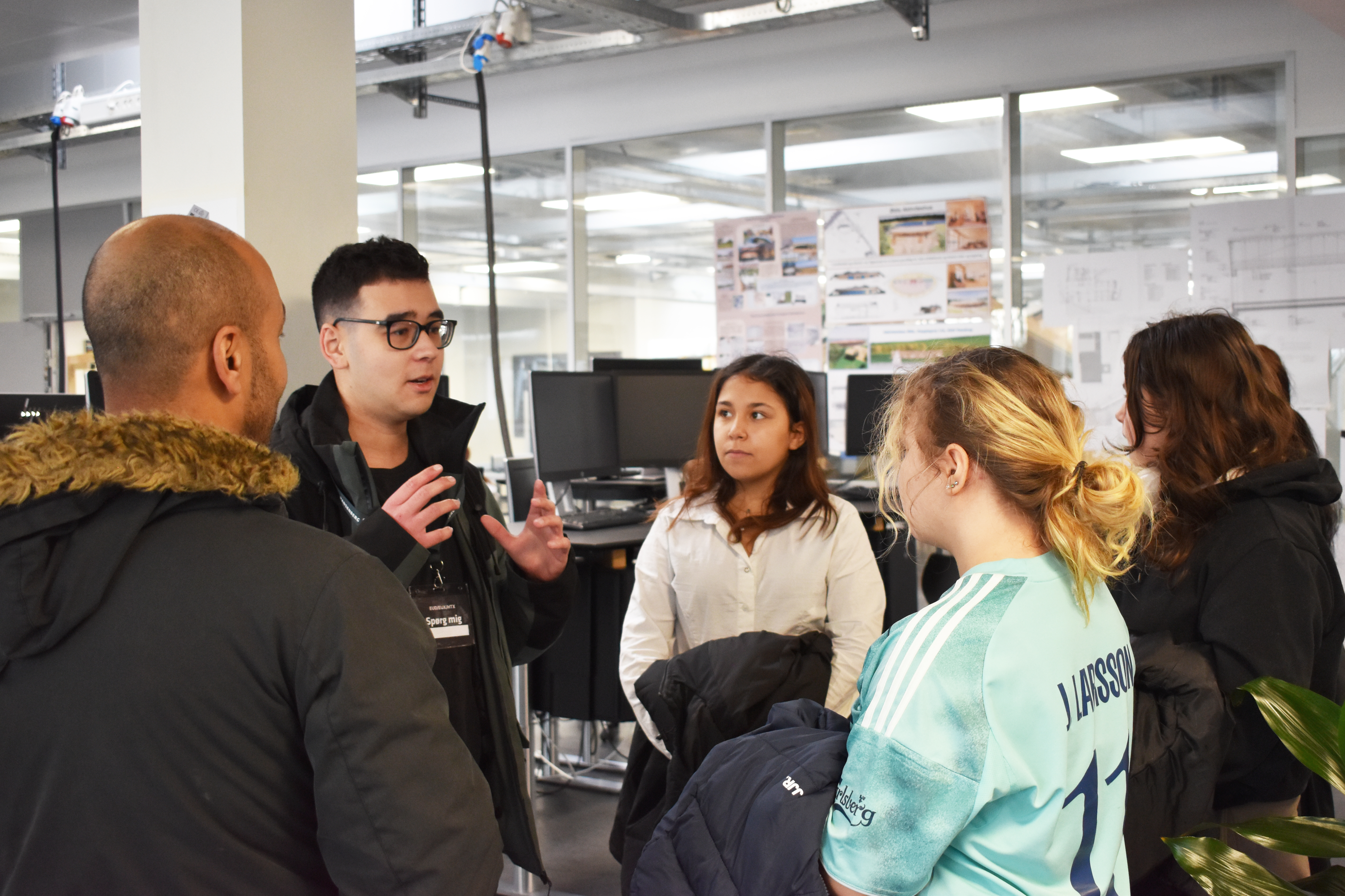 Til Åbent Hus 2026 var der mange besøgende på uddannelsen til teknisk designer