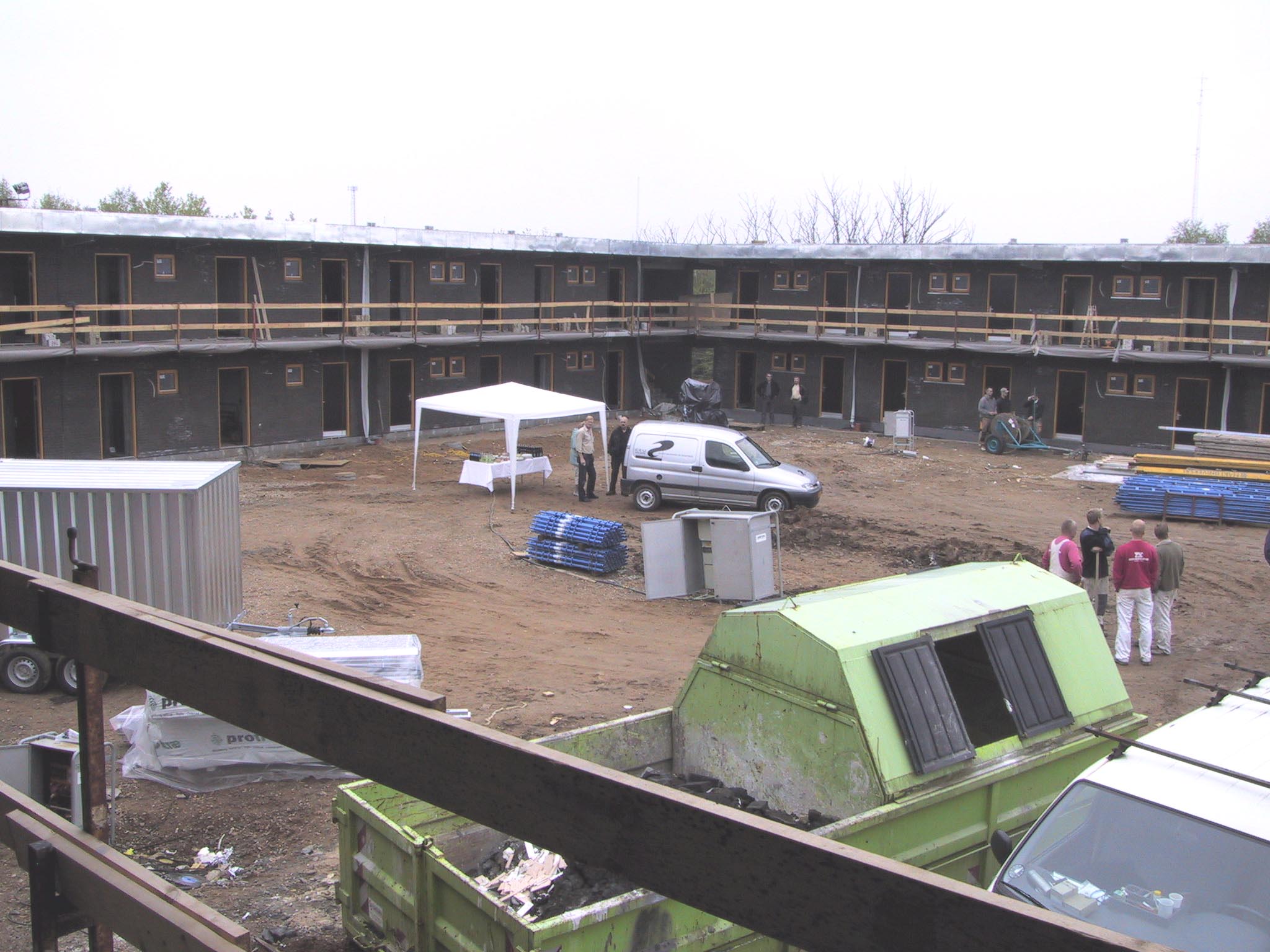 Hansenbergs skolehjem udvides med endnu en bygning i 2003.