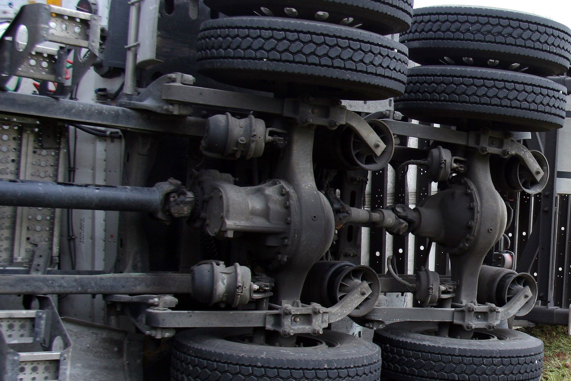 Sådan kan en undervogn på en lastvogn, tag uddannelsen til lastvognsmekaniker og lær at reparere den.